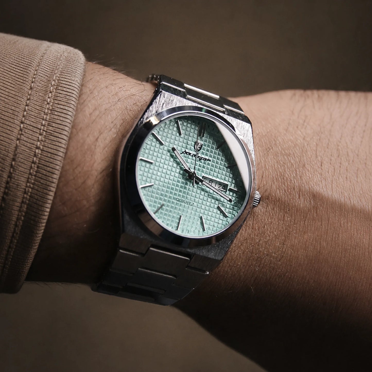 Wecker Guilloche